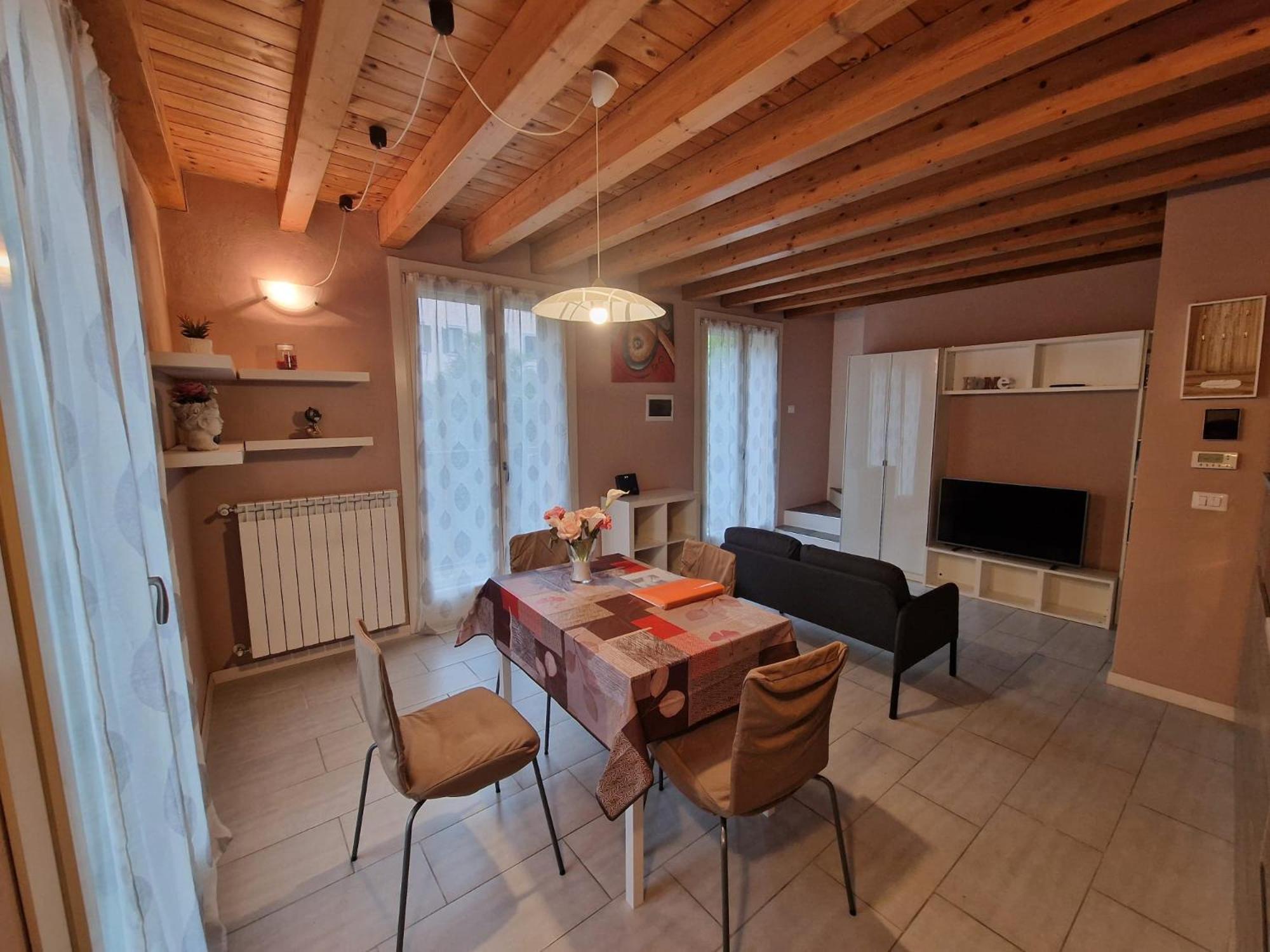 レンノ La Casa Di Aliceヴィラ エクステリア 写真